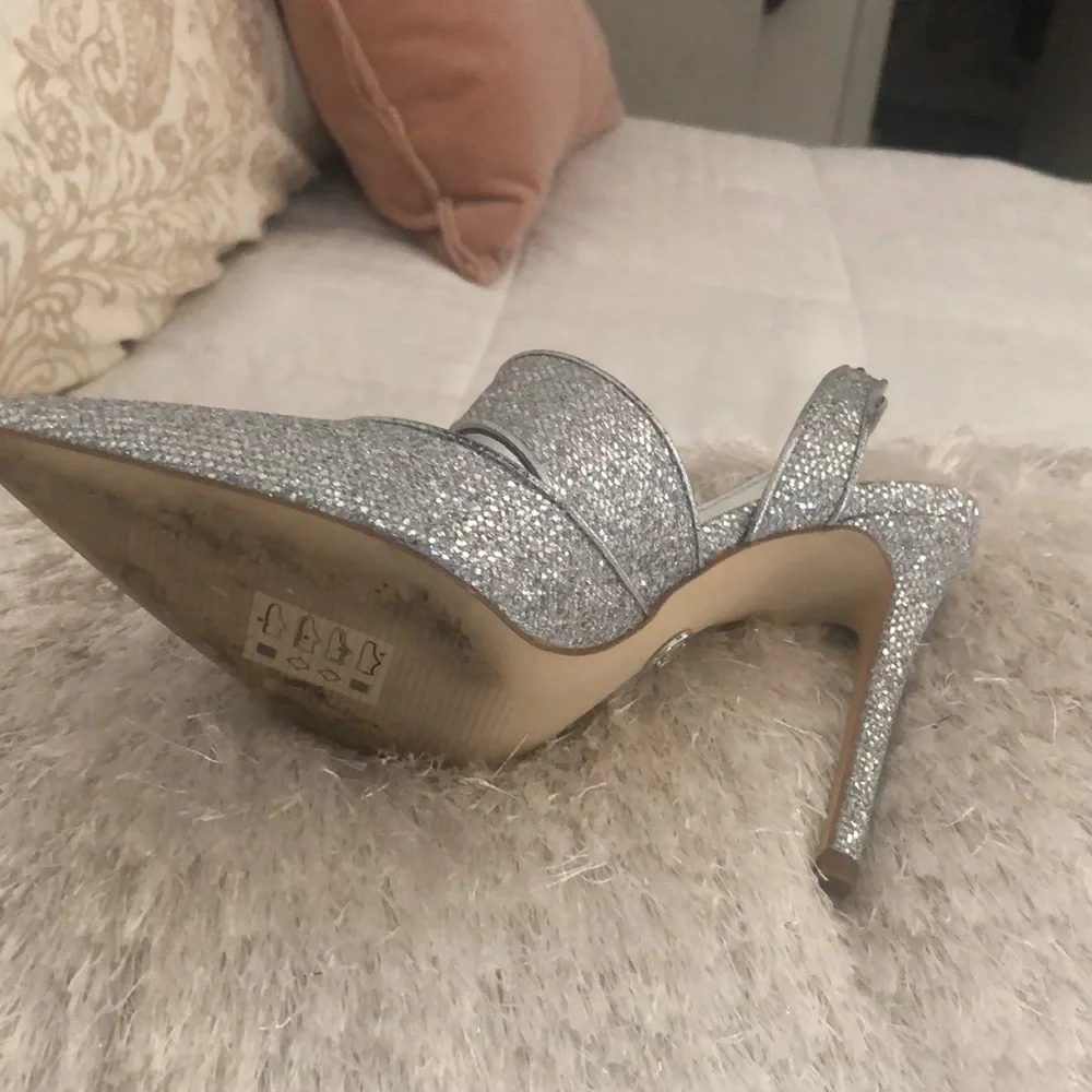 Shoes - Picture 2 of 3